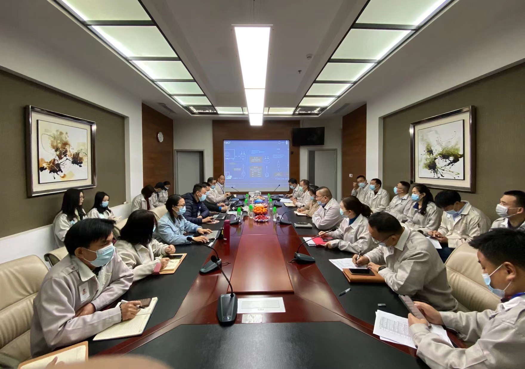 競?cè)A電子世紀(jì)方略咨詢輔導(dǎo)下順利通過SA8000認(rèn)證并獲得證書